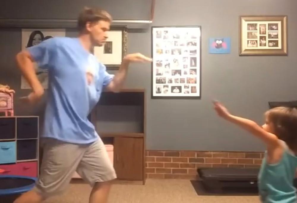 Shake it Off di padre e figlia 