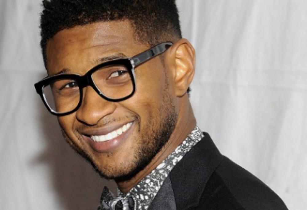 Usher lancia la campagna anti-Trump con le t-shirt