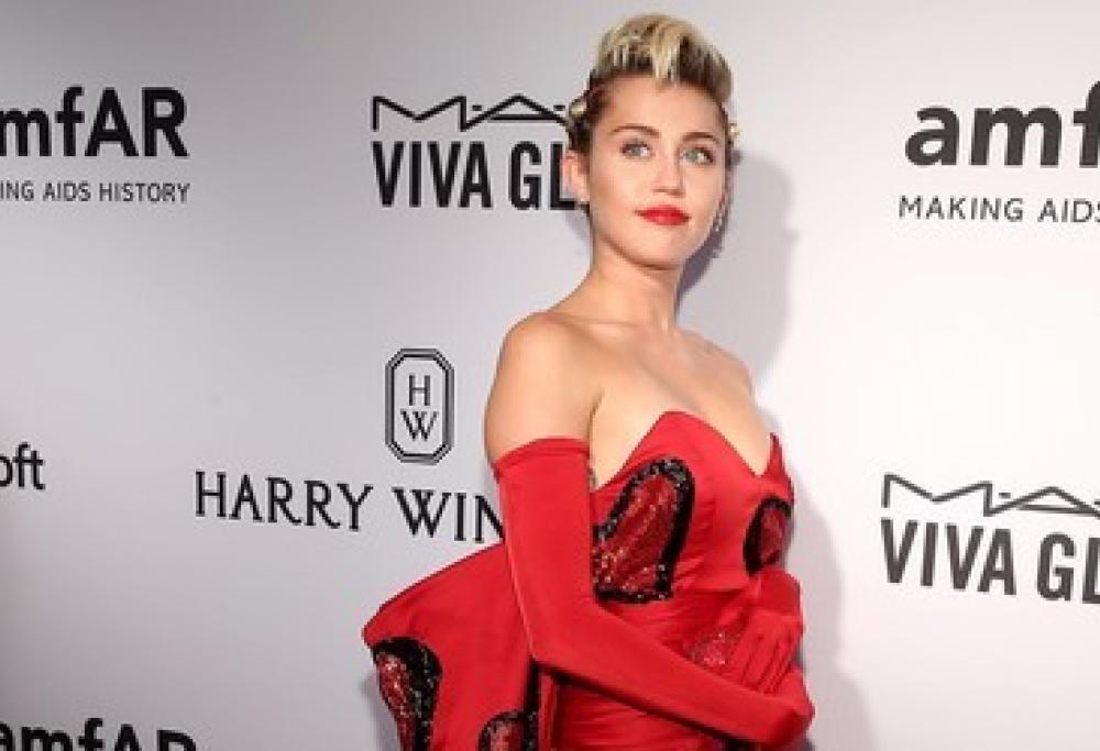 Miley Cyrus, niente più feste con Liam Hemsworth