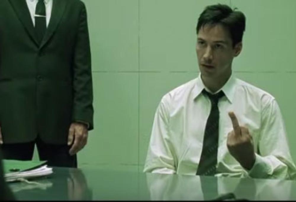 Al cinema con un "dito medio"...anzi 161!