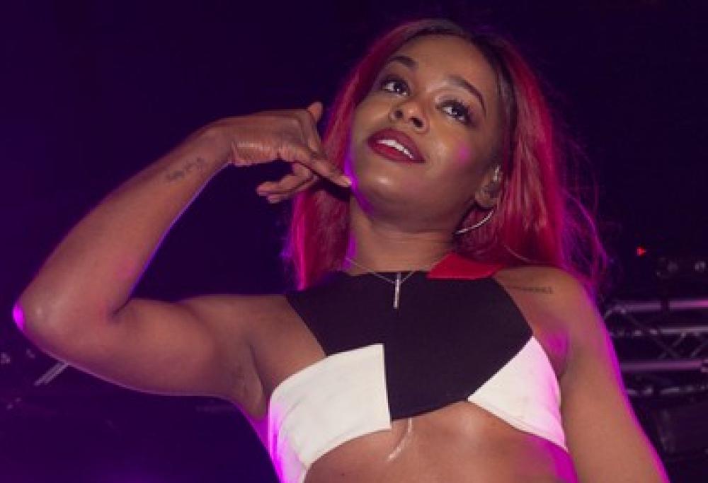 Azealia Banks si scusa ancora una volta per i suoi commenti omofobi