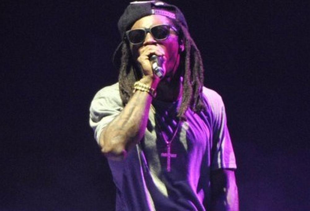 Lil Wayne: il concerto dura solo 10 minuti 