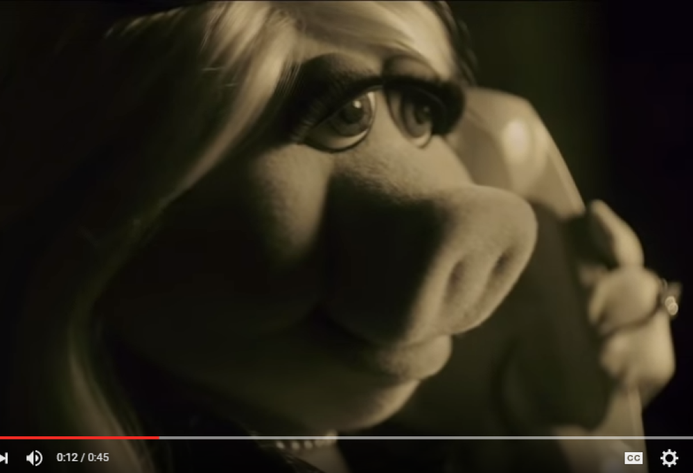Miss Piggy canta Hello di Adele