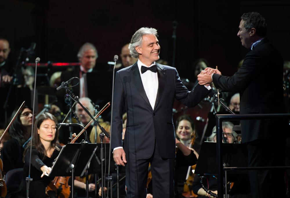 Andrea Bocelli: omaggio a Prince al concerto di Abu Dhabi