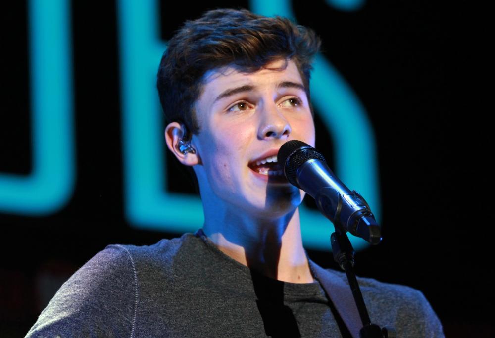Shawn Mendes annuncia l'uscita di "Illuminate"