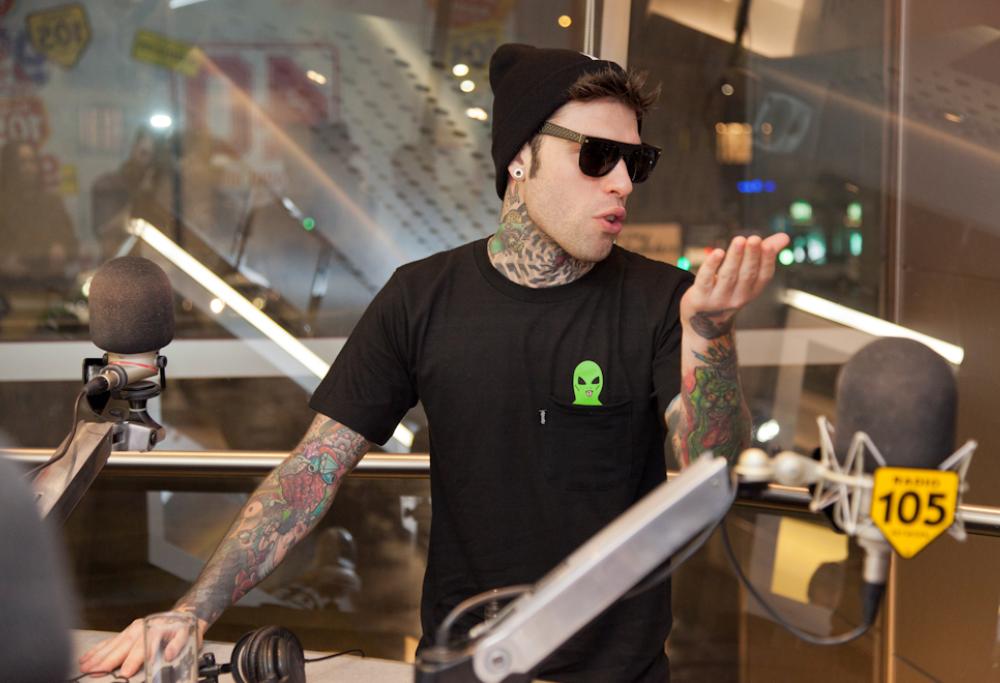 Fedez: lite con il fratello di Belen
