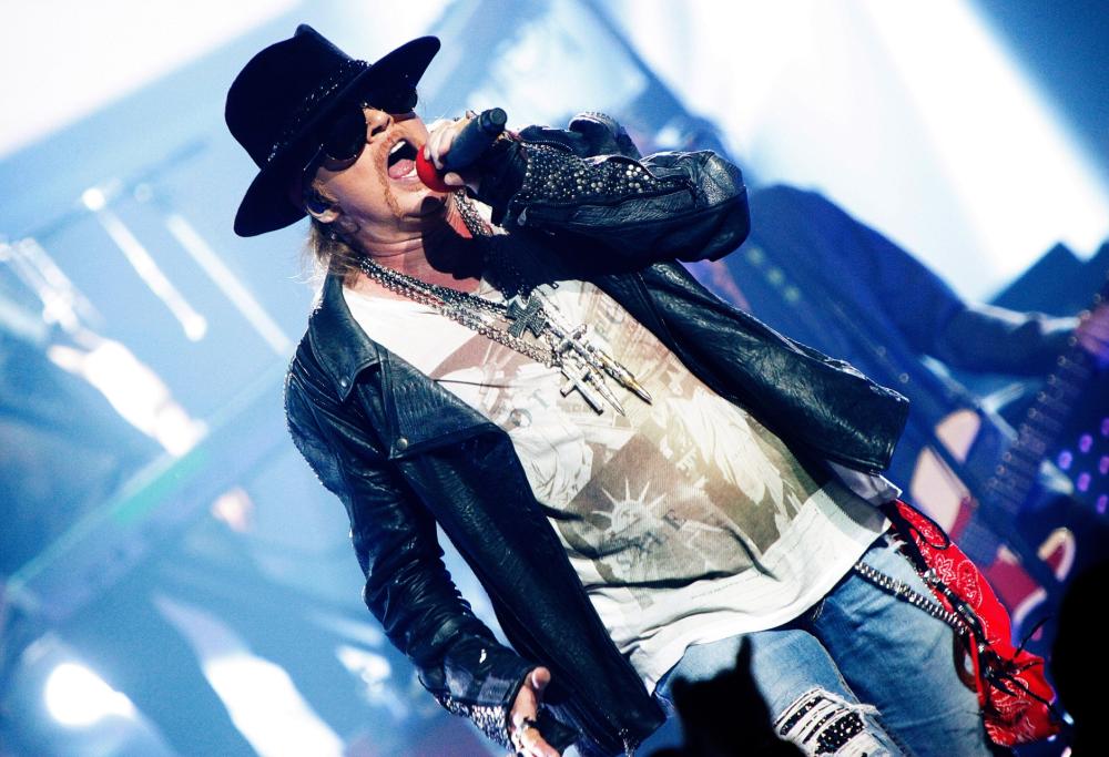 AC/DC: Axl Rose sarebbe pronto a prendere il posto di Brian Johnson