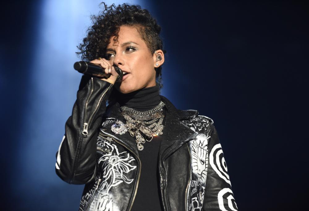 Alicia Keys: show a San Siro prima della finale di Champion's