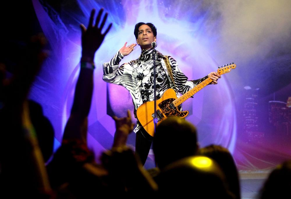 Prince, Jay Z vuole il suo materiale inedito ma c'è la smentita