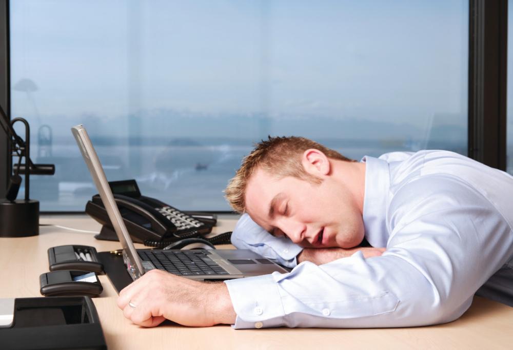 Ecco perché dovresti fare il pisolino a lavoro!