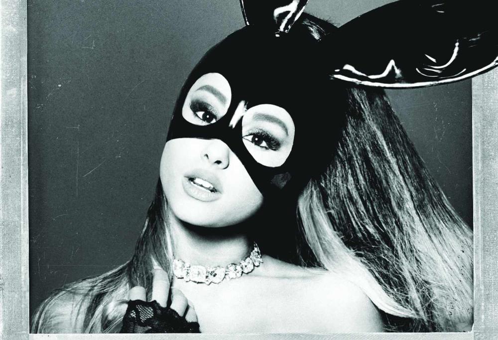 Partecipa e vinci il nuovo album di Ariana Grande "Dangerous Woman"