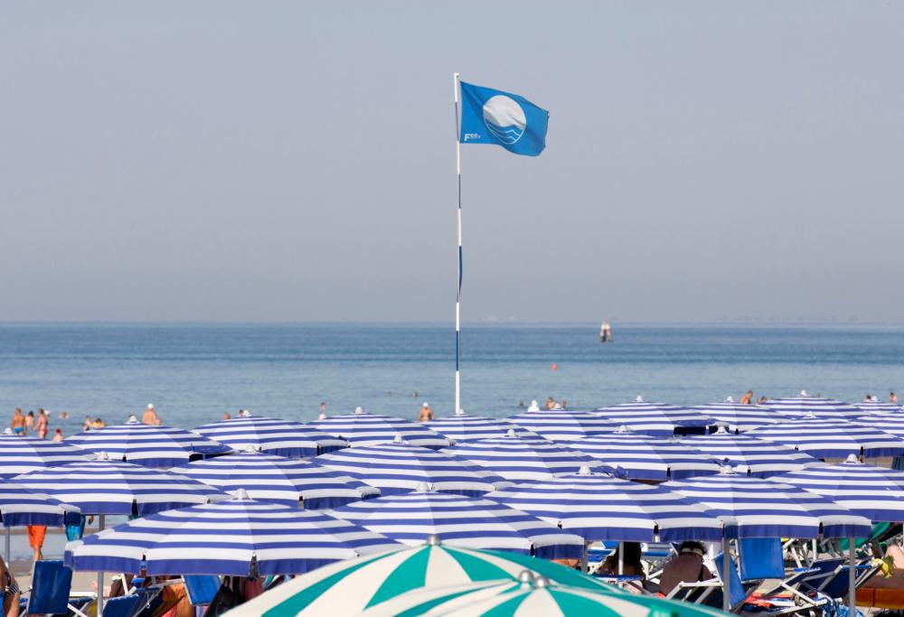 Voglia di mare? Ecco le bandiere blu di quest'anno!