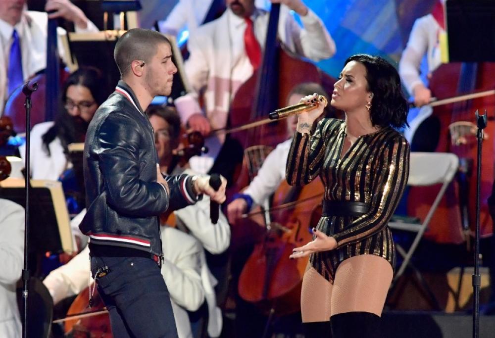 Nick Jonas e Demi Lovato, la sede del concerto è stata evacuata