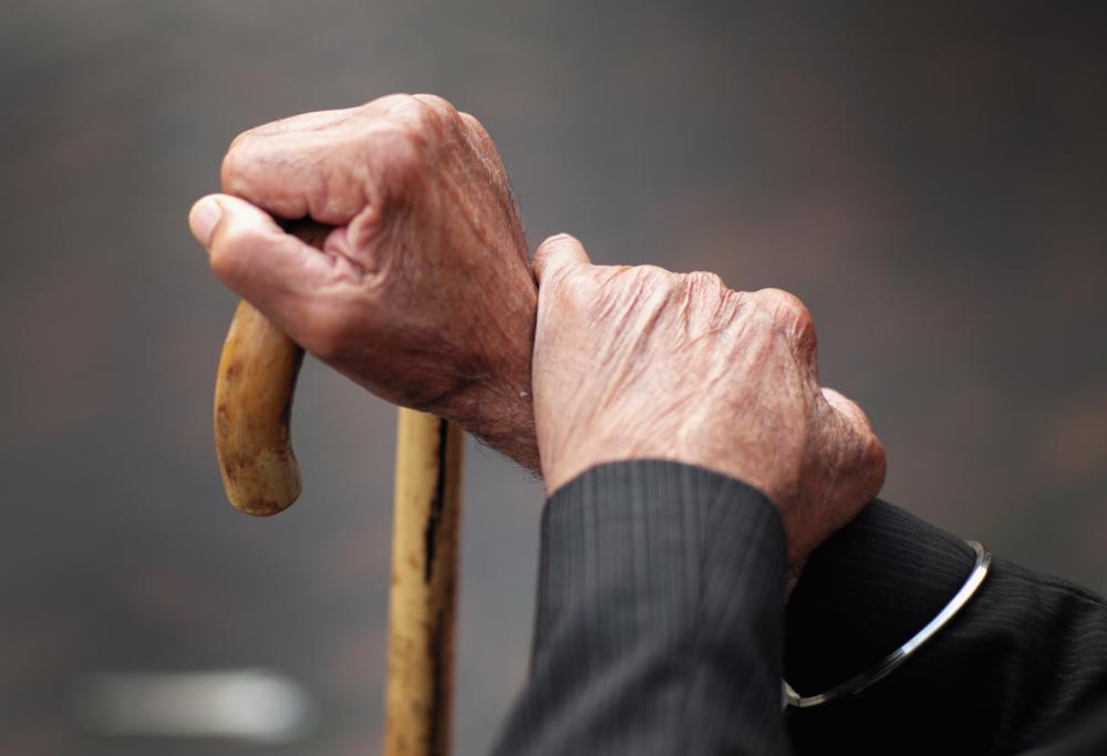 Anziana di 85 anni spende 1 milione di euro e lascia gli eredi a bocca asciutta