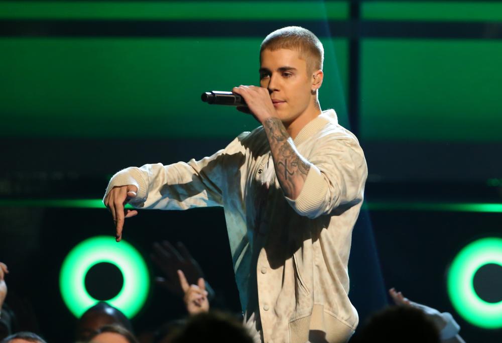 Justin Bieber: anche lui è ossessionato da "Pokemon Go". Guarda il video 