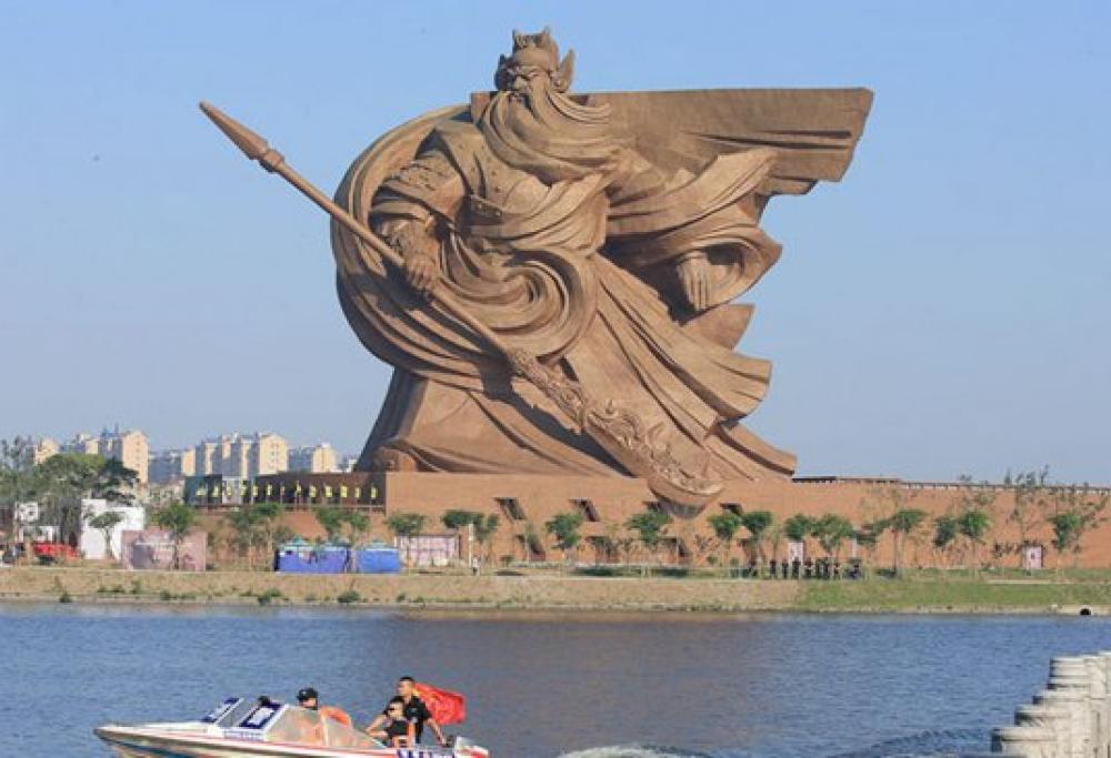 In Cina una enorme statua per il Dio della Guerra