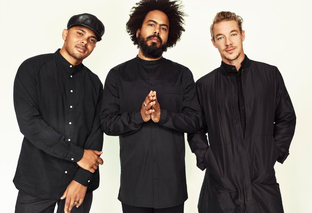 MAJOR LAZER feat. JUSTIN BIEBER & MØCold water