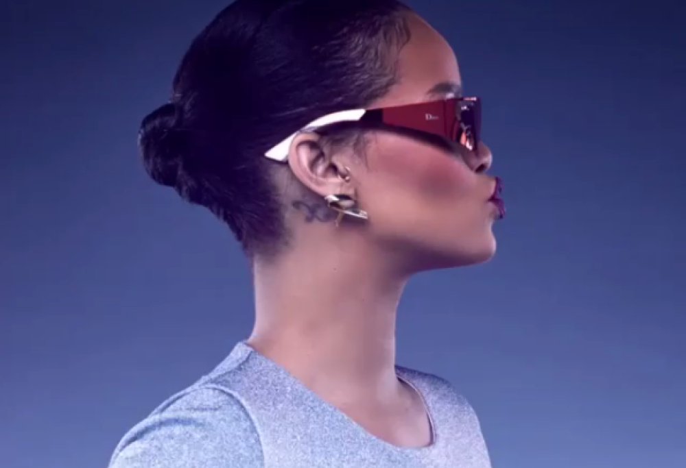 Rihanna, ispirata da Star Trek per la sua collezione di occhiali da sole