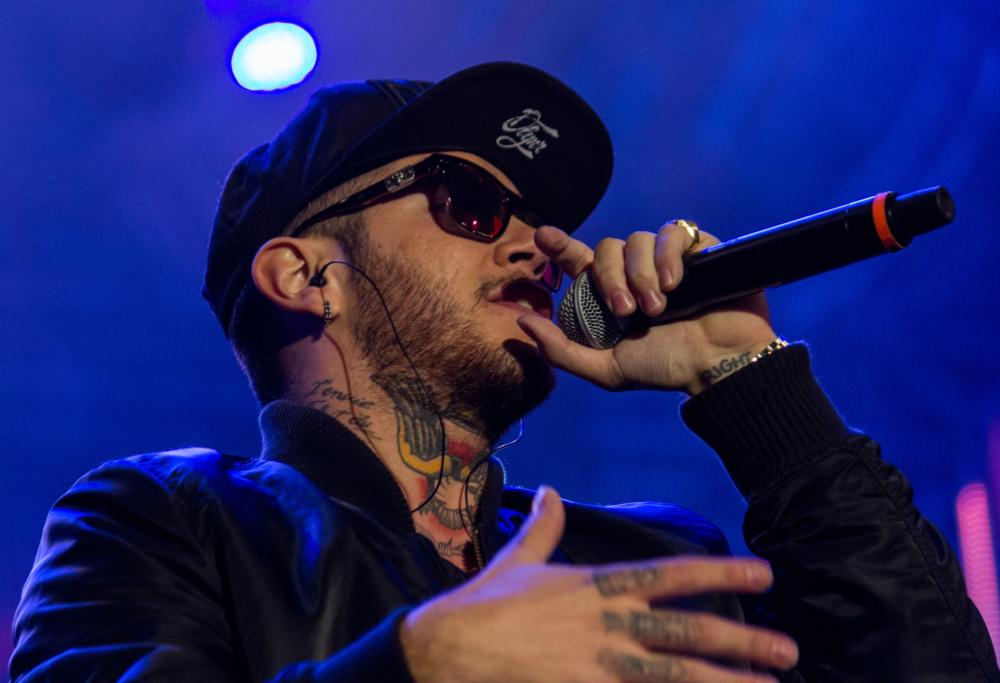 Emis Killa torna in diretta con Max Brigante, oggi alle 18.00