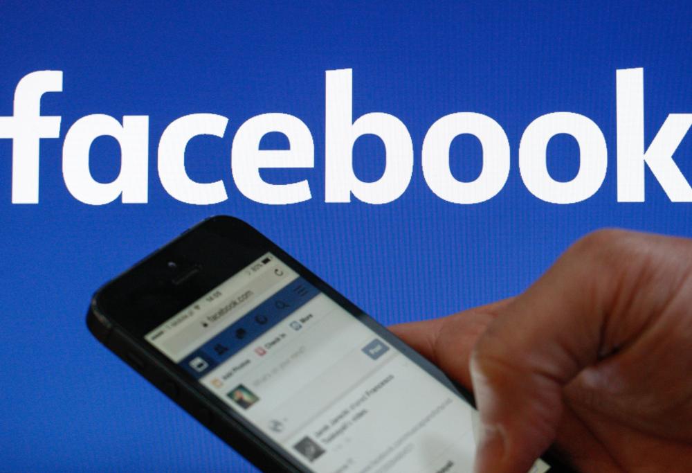 Novità su Facebook: arriveranno i post vocali