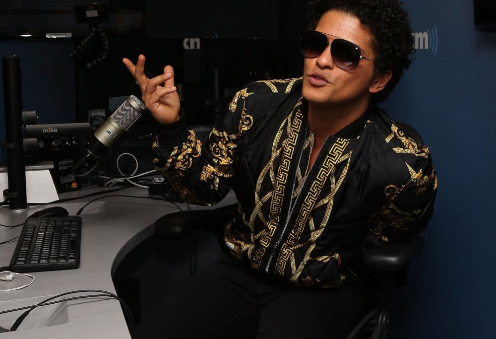 Bruno Mars, il nuovo singolo è "Versace on the floor"