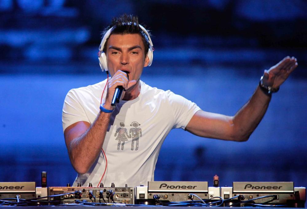 Gabry Ponte arriva in diretta con Max Brigante!