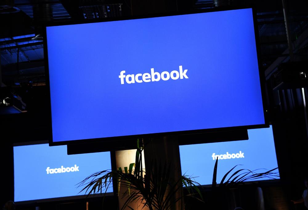 La scienza lo conferma: Facebook allunga la vita!