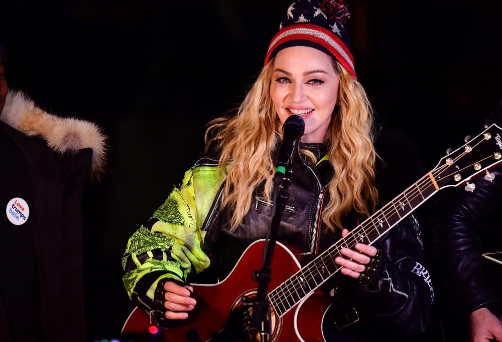 Madonna lancia a Roma le palestre "bondage"