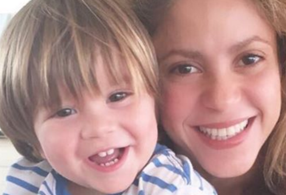 Shakira cancella uno show: il figlio è ammalato