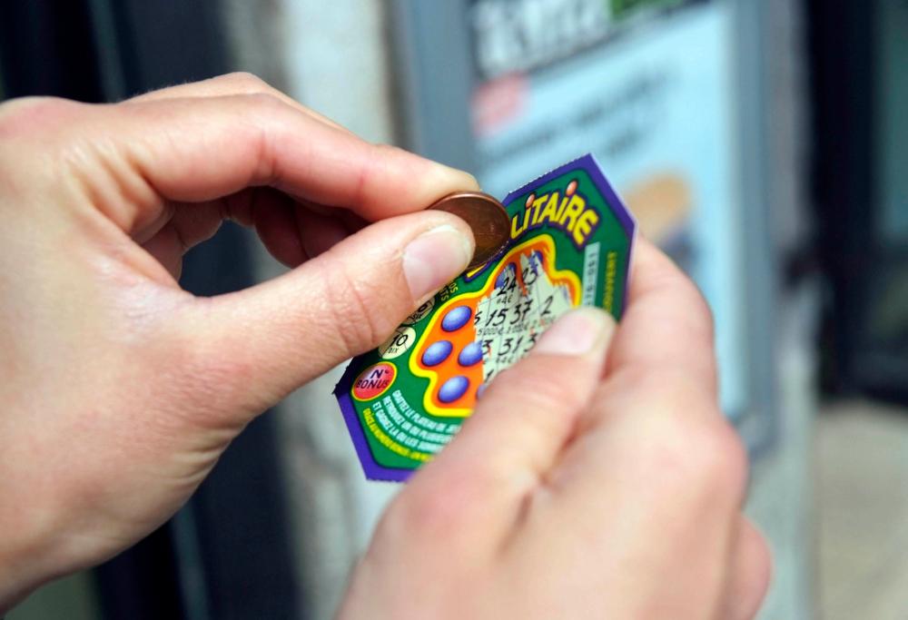 Eredita 90mila euro e li spende tutti in Gratta e Vinci