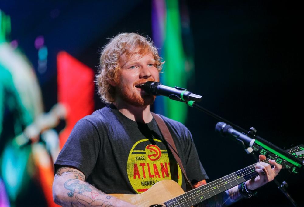 Ed Sheeran rivela di aver perso venti chili grazie all'aiuto della fidanzata