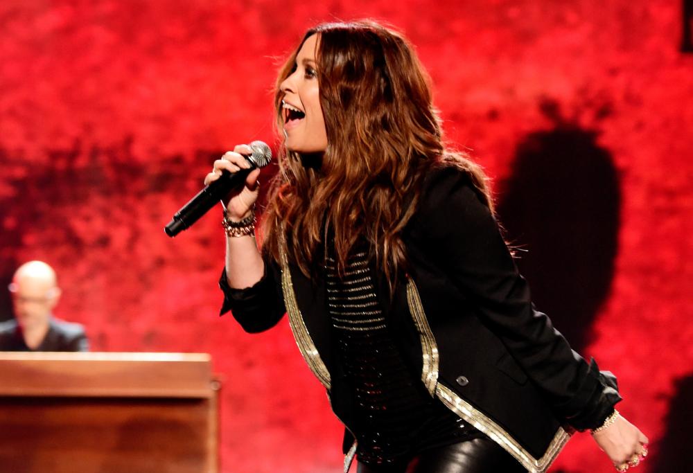 Alanis Morissette derubata dall’ex manager