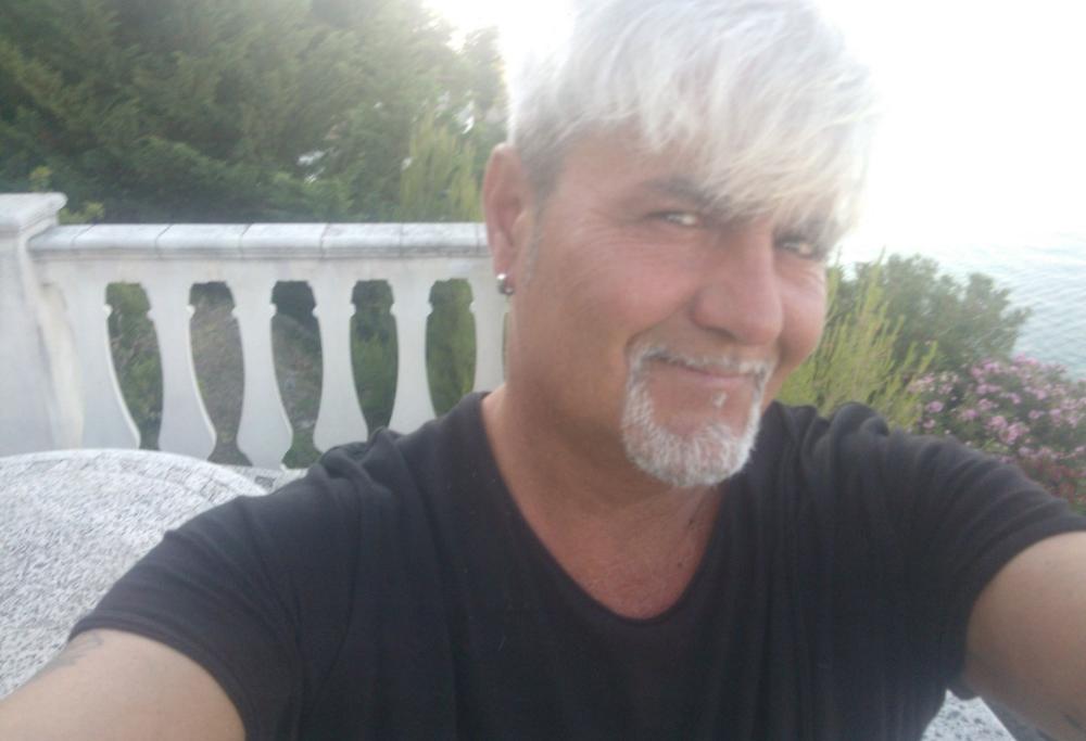Marco Milano, il “Mandi Mandi” di Mai dire gol, si racconta: “Ho perso tutto, volevo lasciarmi morire”