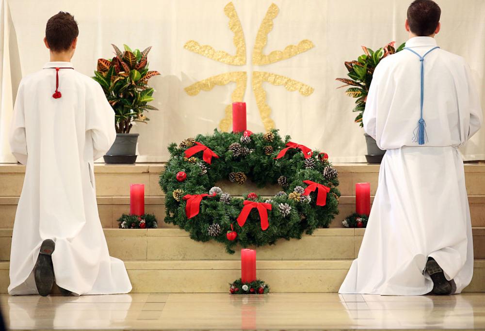 Parroci a caccia di chierichetti: non ce ne sono abbastanza. Via alla ricerca anche sui social
