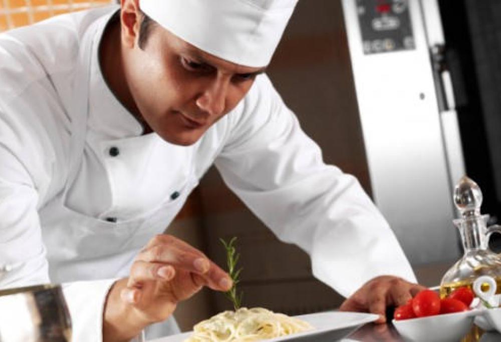 Lavoro, i giovani preferiscono la cucina e l'artigianato