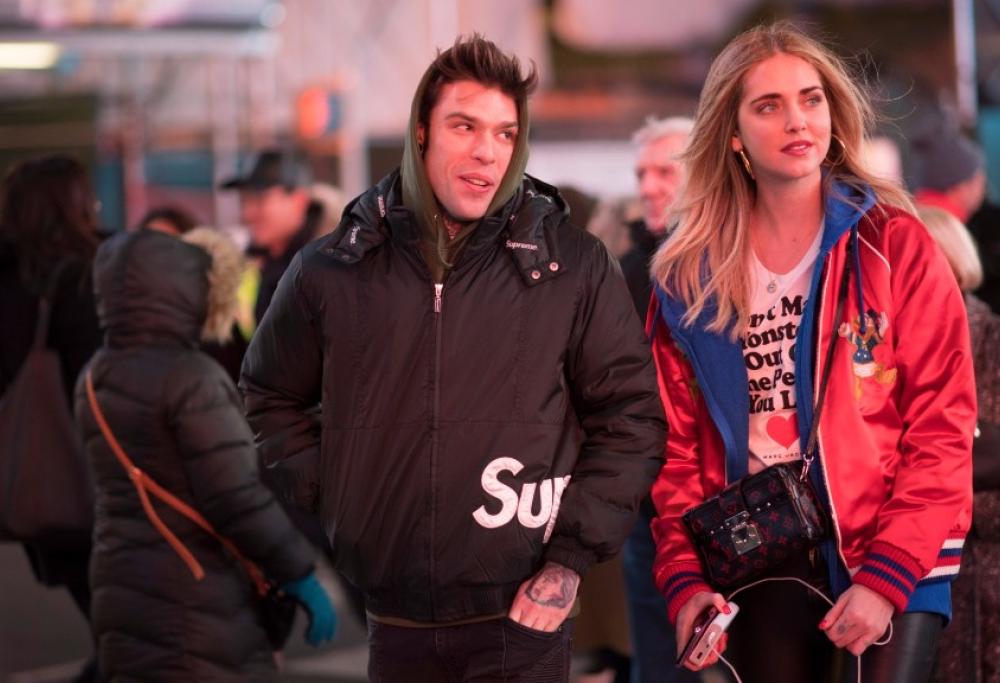 Fedez, il bacio di Chiara Ferragni è social!