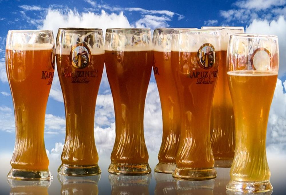 Girare il mondo bevendo birra: ecco il lavoro che stavate aspettando