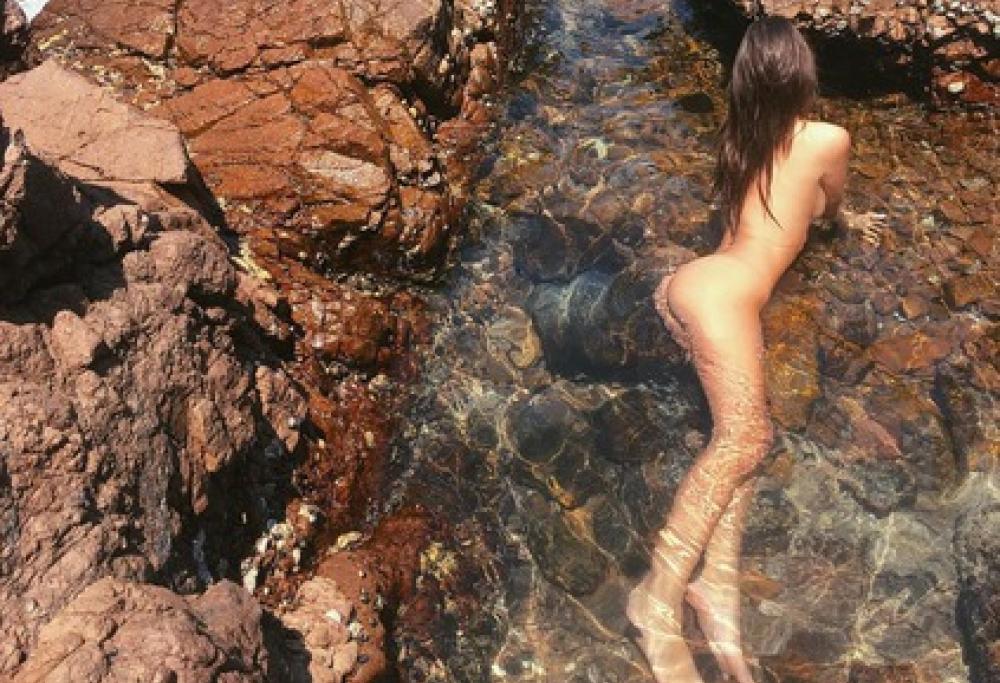 Emily Ratajkowski: nudo integrale da 1 milione di like
