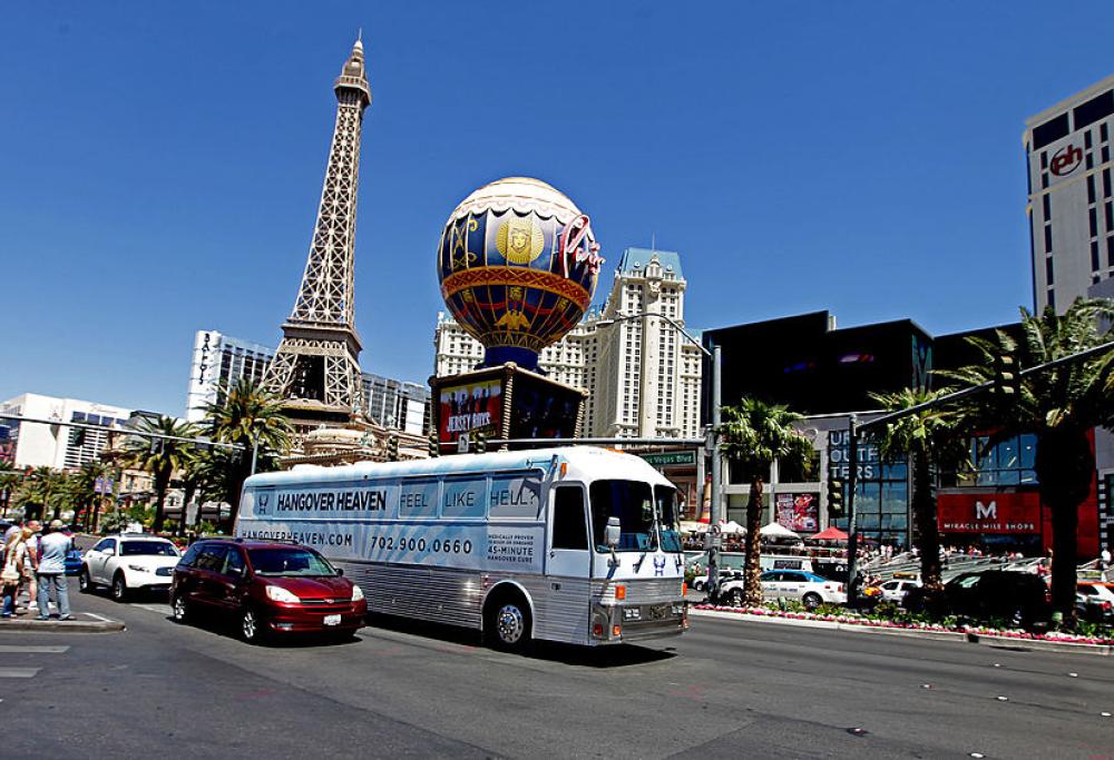 Come farsi passare la sbronza? Sull'autobus!