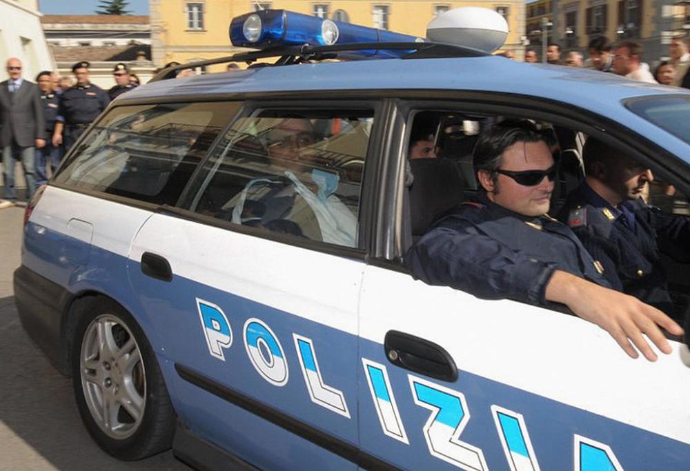 Ladri e assassini sbadati: arrestati grazie ai loro post sui social network