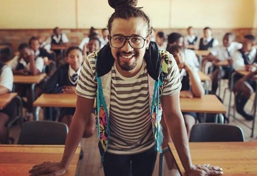 Il professore di matematica fa lezione con l'hip-hop