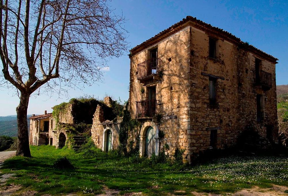 Unico abitante del paese fantasma: “”Non mi manca niente”