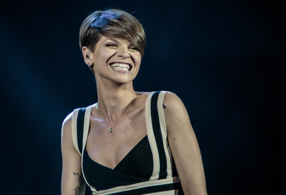 Alessandra Amoroso: "Altro che matrimonio. Penso all'Arena"