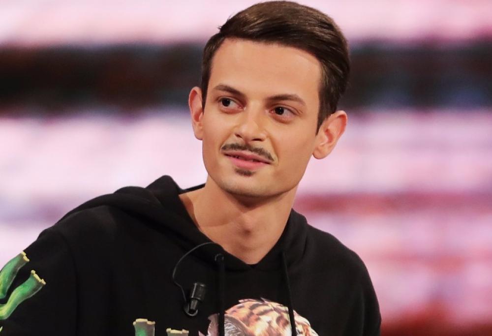 Fabio Rovazzi inviato delle Iene a Dubai