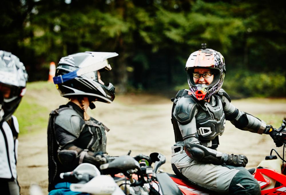 Inventato il casco Smart per moto: ti salva la vita
