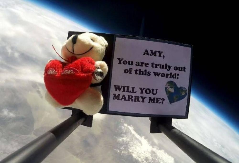 Usa, la proposta di matrimonio è spaziale