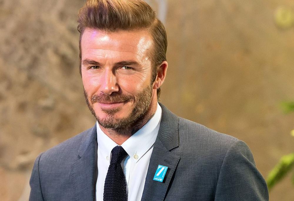David Beckham compie 42 anni: ecco la tenera dedica della moglie
