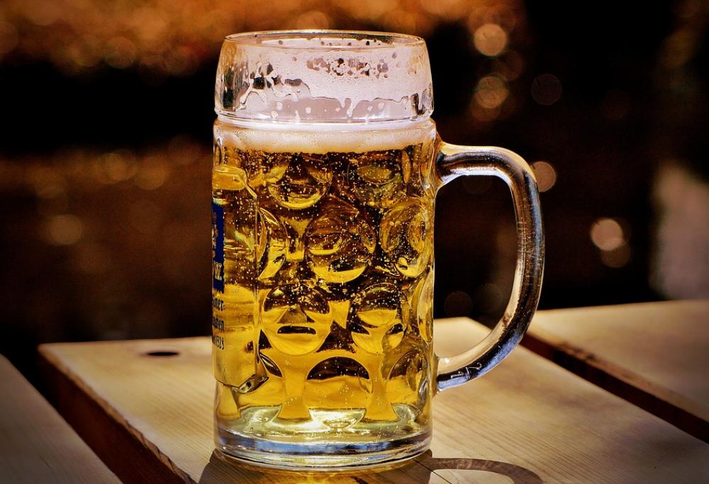 Mal di testa? La birra è più efficace del paracetamolo