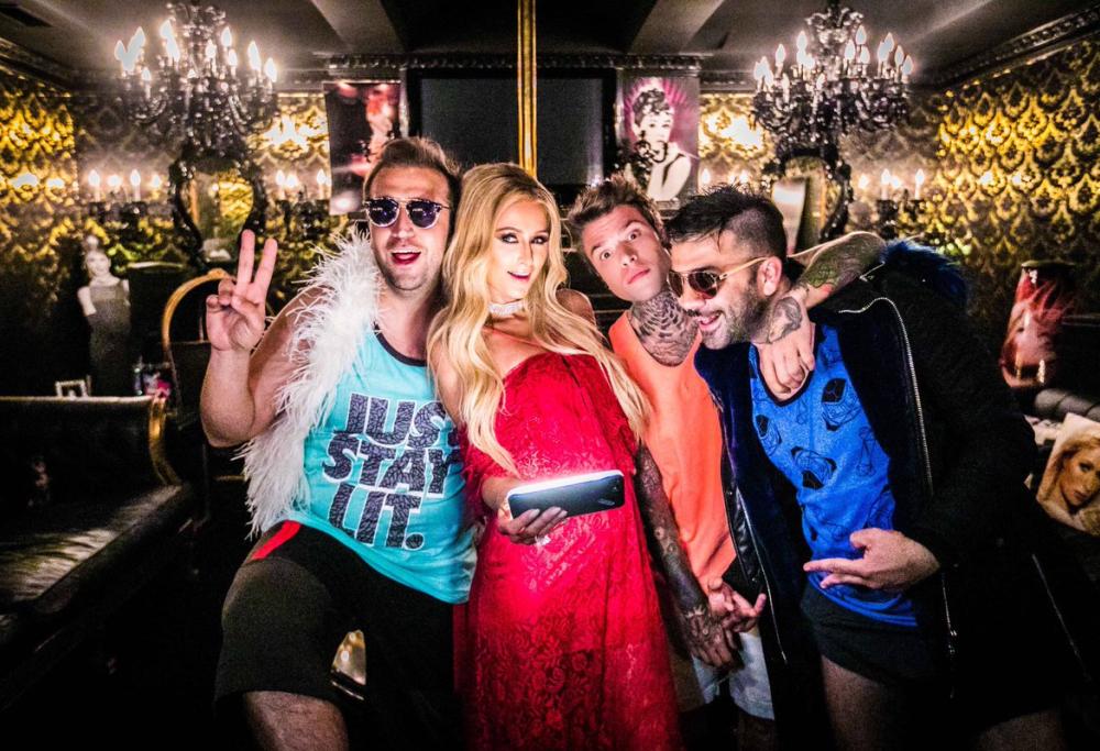Fedez ospite di Paris Hilton