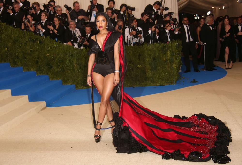 Nicki Minaj paga il college a trenta follower